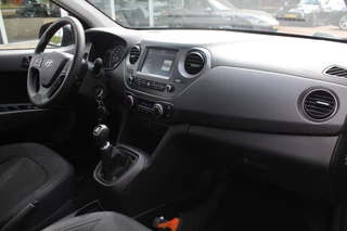 Hyundai i10 Hyundai i10 1.0i Go! 2017 / Navigatie / Apple CarPlay / Bluetooth / Lichtmetalen Velgen / Cruise control / Climate Control - afbeelding nr 13