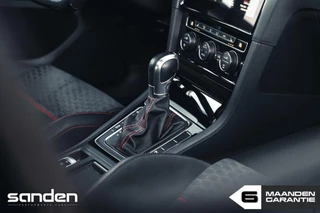 Volkswagen Golf Volkswagen Golf 2.0 TSI GTI|PANO|Honeycomb bekl.|Keyless|Dyn - afbeelding nr 36