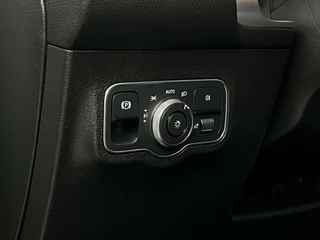 Mercedes-Benz GLB Mercedes GLB 250 4MATIC AMG | PANO | AMBIENT | INCL BTW - afbeelding nr 37
