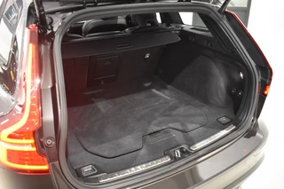 Volvo V60 Volvo V60 T6 350pk AWD Plus Dark | S/K Dak | Harman Kardon | Trekhaak - afbeelding nr 43