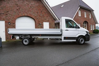 Volkswagen Crafter Volkswagen Crafter 35 2.0 TDI 177PK L4 Open laadbak Airco | Cruise control | 3-zits | LxBxH 430x203x40 cm | - afbeelding nr 2