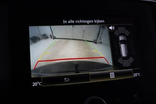 Renault Mégane Renault Mégane 1.3 TCe Bose | Trekhaak | Camera | Navigatie |  Keyless | Massage | Carplay | Dodehoek detectie | Climate control | Cruise control - afbeelding nr 14
