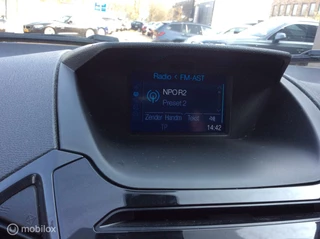 Ford EcoSport Ford EcoSport 1.0 EcoBoost Titanium S Navi Camera 17