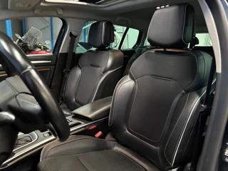 Renault Mégane Estate Renault Mégane Estate 1.3 TCe Bose Automaat | Navi | Clima | Cruise | PDC | Open dak | Trekhaak - afbeelding nr 15