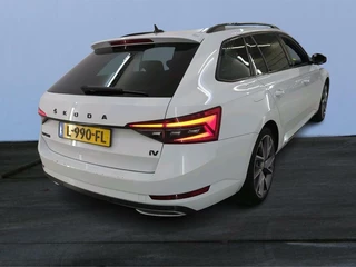 Škoda Superb Skoda Superb Combi 1.4 TSI iV Sportline Business DIGI DASHB. I MATRIX LED I GR. NAVI + CAMERA I ORG. NL + NAP - afbeelding nr 2