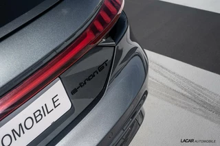 Audi e-tron GT Audi e-tron GT RS 598 pk I NP 186k I Carbon I RS design rood - afbeelding nr 41