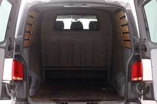 Volkswagen Transporter Volkswagen Transporter T6.1 2.0 TDI 150pk DSG-Automaat Lang D.C. Bulli ACC/LED/Camera 11-2020 - afbeelding nr 5