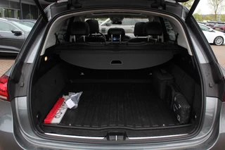 Mercedes-Benz GLE Mercedes-Benz GLE 350 de 4MATIC Premium Plus AMG / Trekhaak / Panoramadak / 360Camera / Head-up / 21'' / Luchtvering / Keyless / Apple CarPlay / Matrix LED / Stoelventilatie / Stuurverwarming / 4zone airco / Stoelverwarming 4x - afbeelding nr 16