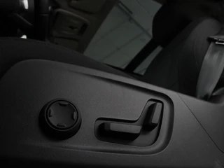 Volvo XC40 Volvo XC40 1.5 T5 Recharge Business Pro | Panoramadak | Stoel & stuurverwarming | Trekhaak | 360 camera | Adaptive cruise | Harman/Kardon | Carplay | Navigatie | Full LED - afbeelding nr 6