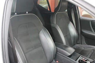 Volvo XC40 Volvo XC40 T4 Recharge R-Design | Parkeercamera | Glossy Black | Keyless - afbeelding nr 25