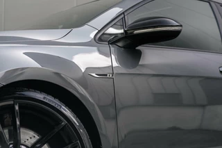 Volkswagen Golf Volkswagen Golf 2.0 TSI 4Motion R Performance Pano Akra DCC - afbeelding nr 9