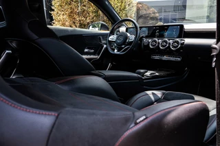 Mercedes-Benz A-Klasse Mercedes A-klasse A200 AMG|PANO|BURMESTER|CAMERA|18'|CARPLAY - afbeelding nr 20