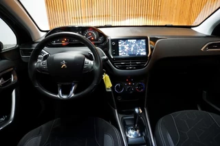 Peugeot 2008 Peugeot 2008 1.2 PURETECH BLUE LION AUTOMAAT/ PANODAK - afbeelding nr 22