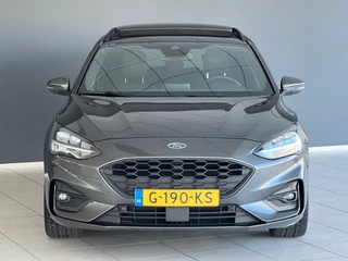 Ford Focus Ford Focus Wagon 1.0 EcoBoost ST Line Business Panorama Trekhaak - afbeelding nr 2