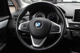 BMW 2 Serie BMW 2 Serie Active Tourer 225xe iPerformance High Executive / Camera / Leder / Head-up / Navigatie / Sportstoelen / 17'' / Stoelverwarming / Cruise Control - afbeelding nr 17