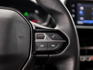 Peugeot 2008 (NIEUW MODEL, DEALER ONDERHOUDEN, 1e EIGENAAR, APPLE CARPLAY, NAVIGATIE, STOELVERWARMING, SPORTSTOELEN, PARKEERSENSOREN, LANE ASSIST, NIEUWE APK, NIEUWSTAAT) - afbeelding nr 21