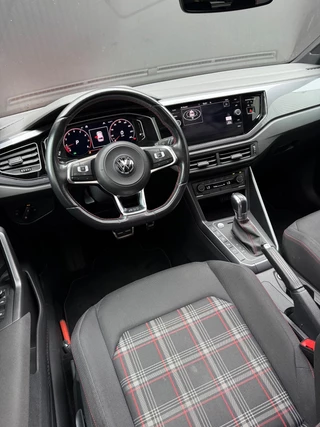 Volkswagen Polo Volkswagen Polo 2.0 TSI GTI|Pano|Camera|Virtual|Dodehoek| - afbeelding nr 3