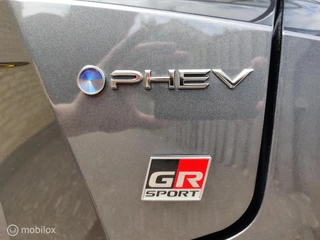 Toyota C-HR Toyota C-HR 2.0 Plug-in Hybrid 220 GR SPORT PLUS - afbeelding nr 31