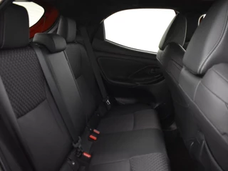Toyota Yaris Toyota Yaris DEMO 1.5 Hybrid 130 Executive | Stuur en Stoelverwarming | PDC V+A | - afbeelding nr 15