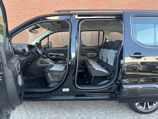 Citroën Berlingo Citroën Berlingo 1.2 PureTech Feel Praktisch, Zuinig & Helemaal Gezinsproof! - afbeelding nr 18