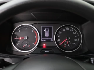 Volkswagen Crafter | Naviagtie | Camera | 3-Persoons | Betimmering | Airco | Cruise - afbeelding nr 9