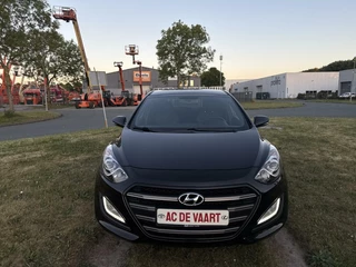 Hyundai i30 Hyundai i30 1.6 GDi GO! - NAVI/CLIMA/CAMERA/CRUISE/NAP - afbeelding nr 3