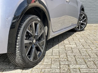 Peugeot 208 Peugeot 208 1.2 PureTech GT Pack AUT. | 1e eigenaar | dealer onderh. | adapt. cruise contr. camera | sportstoelen | apple carplay - afbeelding nr 12