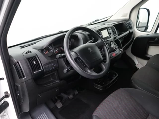 Peugeot Boxer Peugeot Boxer 2.0BlueHDI 130PK L2H2 Premium | Glasresteel | Trekhaak | Navigatie | 3-Persoons | Airco | Cruise | Betimmering - afbeelding nr 3
