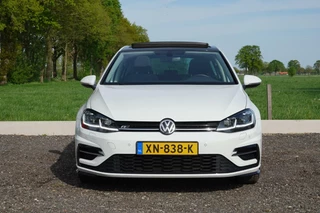 Volkswagen Golf Volkswagen Golf 7.5 R-line PANORAMA TREKHAAK VIRTUAL PDC - afbeelding nr 28
