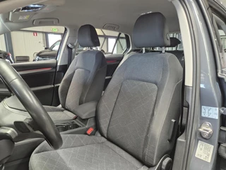Volkswagen Golf Volkswagen Golf 1.0 eTSI Life Automaat |Nav|Ad.Cruise|Clim|Cam - afbeelding nr 16