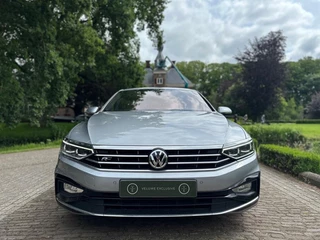 Volkswagen Passat Volkswagen Passat 1.5 TSI | Business R-Line | LED | Camera | Leder | DigiDash | - afbeelding nr 3