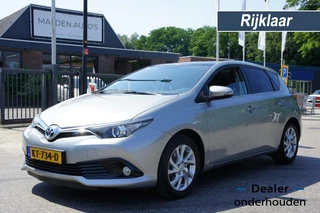 Toyota Auris 1.8 HYBRID TREND TREKH/PANO/NAVI VOLLEDIG DEALER ONDERH.
