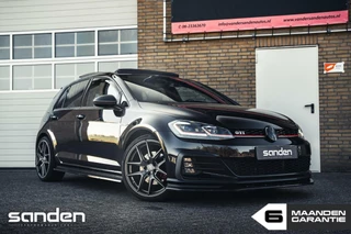 Volkswagen Golf Volkswagen Golf 2.0 TSI GTI|PANO|Honeycomb bekl.|Keyless|Dyn - afbeelding nr 2