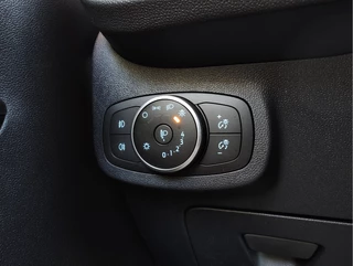 Ford Fiesta Ford Fiesta 1.0 ECOBOOST ST-LINE Stuurverwarming | Navi | Cruise - afbeelding nr 27