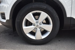 Volvo XC40 Volvo XC40 T2 129pk Aut. Momentum Core | Navigation Tech | Airco | LM velge - afbeelding nr 8