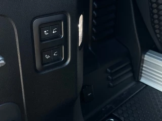 Land Rover Defender - afbeelding nr 36