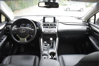 Lexus NX Lexus NX 300h AWD 25th Edition | NL-Auto | Camera | Adapt.cc | Leder | Stoelverw | Full LED | Onderh.historie - afbeelding nr 13