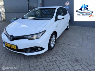 Toyota Auris 1.8 Hybrid Dynamic Go