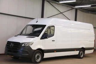 Mercedes-Benz Sprinter - 329665184-0