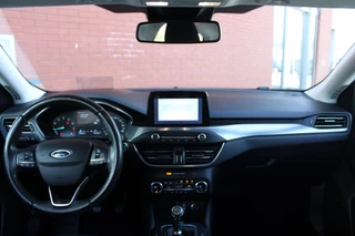 Ford Focus Ford Focus 1.0 EcoBoost Titanium Business | Winter Pack | Full LED | 10-weg verstelbare stoel | 17 inch | Camera | Head up Display | Bang&Olufsen - afbeelding nr 7
