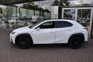 Lexus UX - afbeelding nr 4
