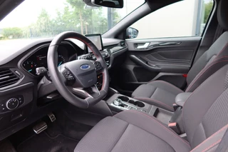 Ford Focus Ford Focus 1.0 EcoBoost AUTOMAAT ST-Line Business NAVI, Camera, Winterpakket, Full Led - afbeelding nr 6