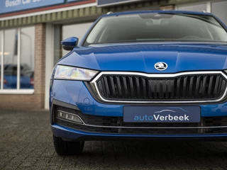 Škoda Octavia | Navi & Wireless Carplay/Andr.Auto | Grootlichtass. | Mistlampen | Donker getint glas | Stoelverwarming - afbeelding nr 23