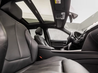 BMW 3 Serie Automaat (PANORAMADAK, M PAKKET, GROOT NAVI, VIRTUAL COCKPIT, STOELVERWARMING, LEDEREN SPORTSTOELEN, PARKEERSENSOREN, GETINT GLAS, ZWART HEMEL, NIEUWSTAAT) - afbeelding nr 8