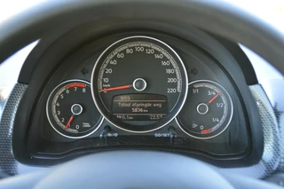 Volkswagen up! Volkswagen Up! 1.0 65 pk Executive pdc/cruise control/camera 5836 km! - afbeelding nr 15