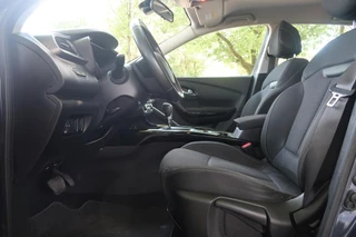 Renault Kadjar Renault Kadjar 1.2 TCe Aut NAVIGATIE|TREKHAAK|CAMERA|KEYLESS|CARPLAY|GOED ONDERHOUDEN - afbeelding nr 8