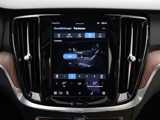 Volvo S60 Volvo S60 B4 AUT(7) PLUS DARK 360GR CAM HARMAN/KARDON STOELVENTILATIE SCHU - afbeelding nr 19