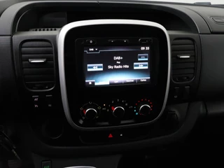 Renault Trafic | Leder | Navigatie | Trekhaak | Betimmering - afbeelding nr 16