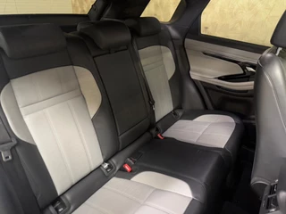 Land Rover Range Rover Evoque Land Rover Range Rover Evoque 2.0 D150 AWD SE R Dynamic | Pano | massage | 360 camera | CarPlay | Meridian - afbeelding nr 17