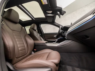 BMW 3 Serie BMW 3 Serie Touring 330e xDrive M Sport 293Pk Automaat (PANORAMADAK, M PAKKET, LASER KOPLAMPEN, MEMORY SEATS, HEAD-UP DISPLAY, HARMAN/KARDON, 360 CAMERA, ADAPTIVE CRUISE, APPLE CARPLAY, NIEUWE APK, NIEUWSTAAT) - afbeelding nr 8